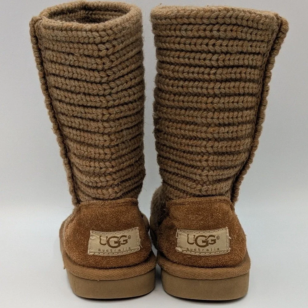 UGG‎ Australia Classic Cardy Knit Boots Chestnut Brown Kids Size 10 Winter
